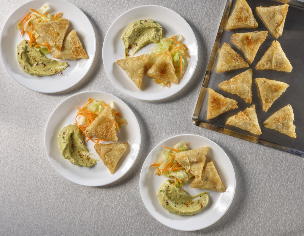 Samossas Tex-Mex, guacamole de pois cassé